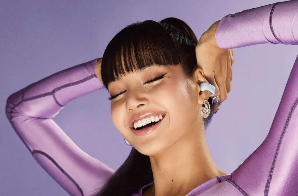 Bose Rilis Open Earbuds Baru Kolaborasi dengan LISA